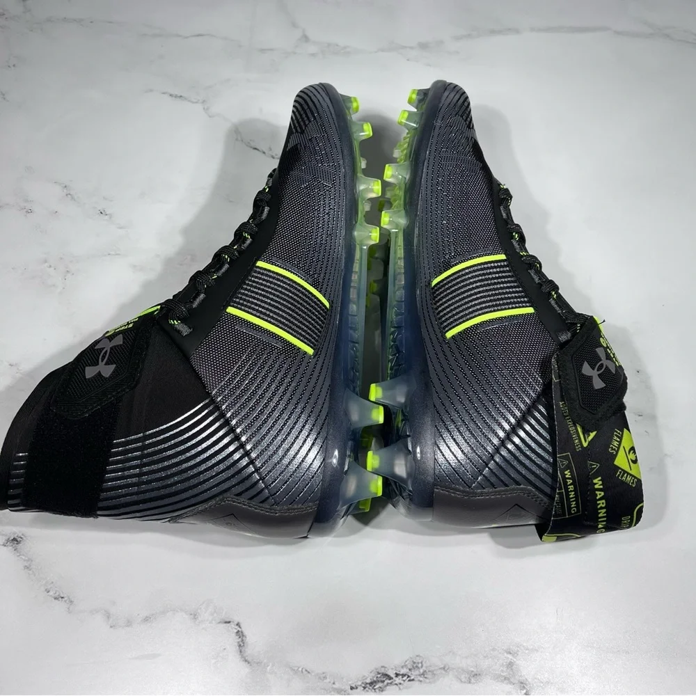 Under Armor Highlight MC Black Football Cleats